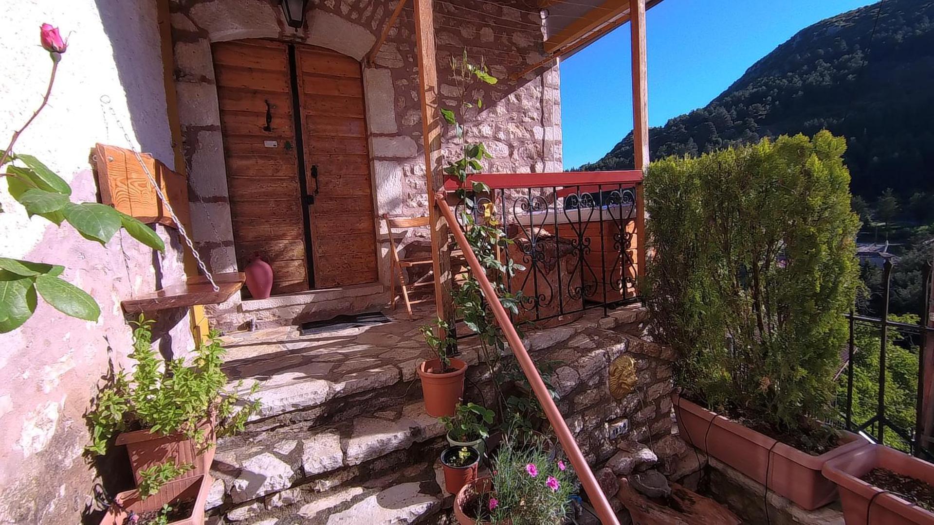 Adonis Guest House Dimitsana Exterior foto